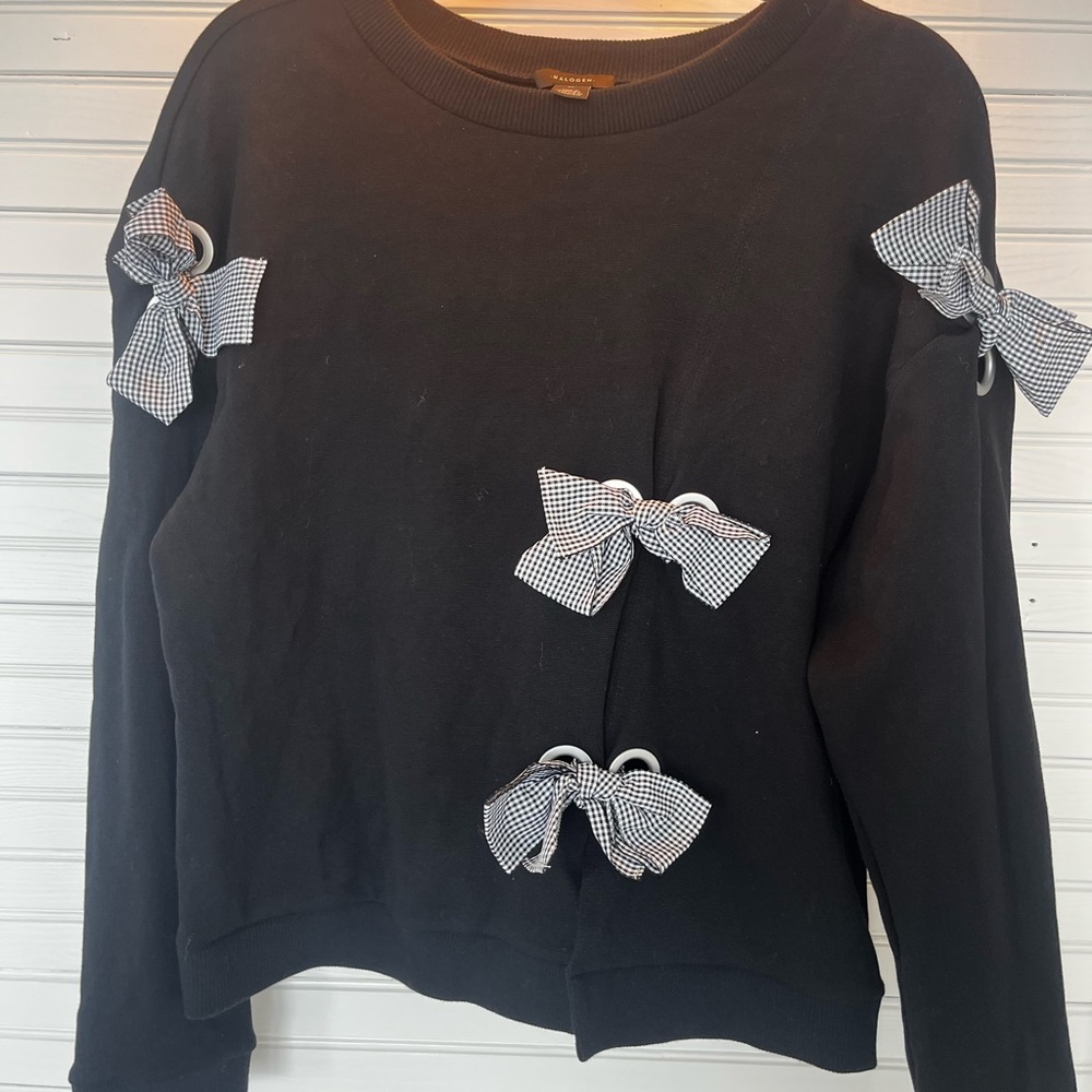 Halogen Black Crew Neck Sweater with Bow Accents